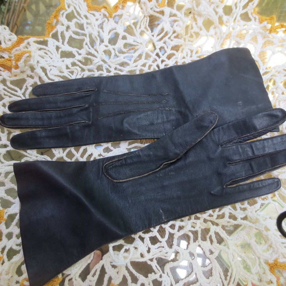 Vintage navy blue leather gloves